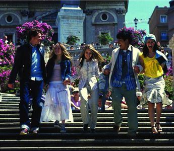 Ashley Olsen, Mary-Kate Olsen, Archie Kao, Ilenia Lazzarin, and Michelangelo Tommaso in When in Rome (2002)