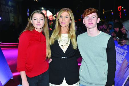 Yvonne Connolly, Jack Keating, and Missy Keating at an event for Daddy's Home (2015)