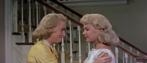 Sandra Dee and Mary LaRoche in Gidget (1959)