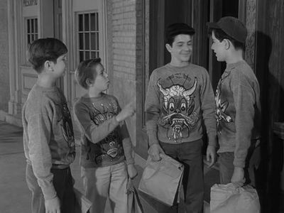 Richard Correll, Stanley Fafara, Jerry Mathers, and Mark Murray in Leave It to Beaver: Sweatshirt Monsters (1962)