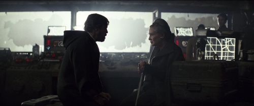 Carrie Fisher and Mark Hamill in Star Wars: Episode VIII - The Last Jedi (2017)