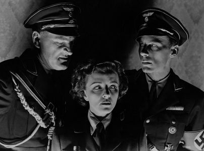 Martin Kosleck, Mona Maris, and Hans Schumm in Underground (1941)