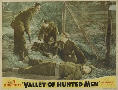 Arno Frey, Robert R. Stephenson, and Roland Varno in Valley of Hunted Men (1942)