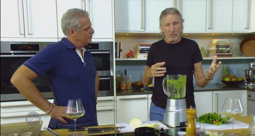 Roger Waters and Eric Ripert in On the Table with Eric Ripert (2012)