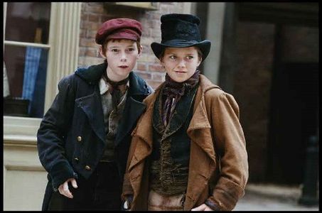 Harry Eden and Lewis Chase in Oliver Twist (2005)