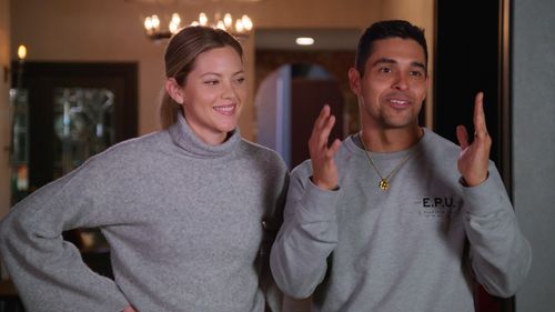 Wilmer Valderrama and Amanda Pacheco in Hollywood Houselift with Jeff Lewis (2022)