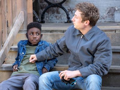 Jeremy Allen White and Christian Isaiah in Shameless: Father Frank, Full of Grace (2021)