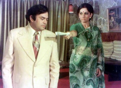 Sanjeev Kumar and Vidya Sinha in Tumhare Liye (1978)