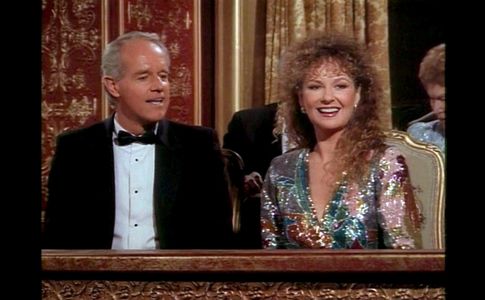 Shelley Fabares and Mike Farrell in Coach (1989)