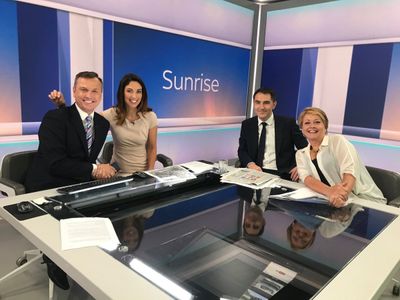 Anne Diamond, Emma Crosby, and Stephen Dixon in Sky News: Sunrise (1989)