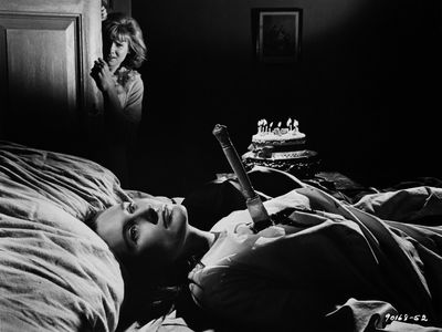 Clytie Jessop and Jennie Linden in Nightmare (1964)
