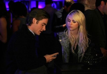 Taylor Momsen and Kevin Zegers in Gossip Girl (2007)