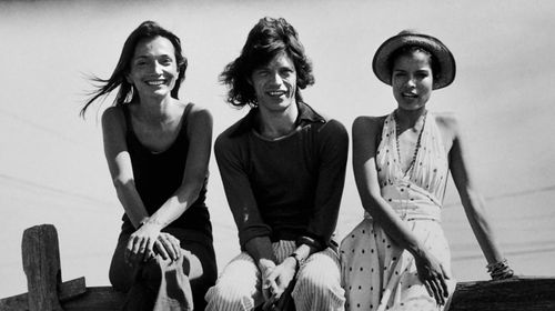 Mick Jagger, Bianca Jagger, and Lee Radziwill in A Tale of Two Sisters (2015)