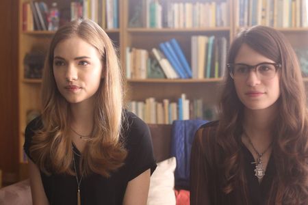 Willa Fitzgerald and Amelia Rose Blaire in Scream: The TV Series (2015)