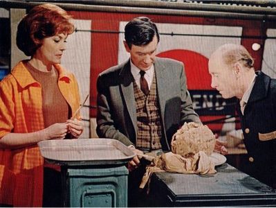 James Donald and Barbara Shelley in Quatermass and the Pit (1967)