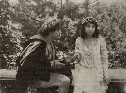 Beverly Bayne and Francis X. Bushman in Romeo and Juliet (1916)