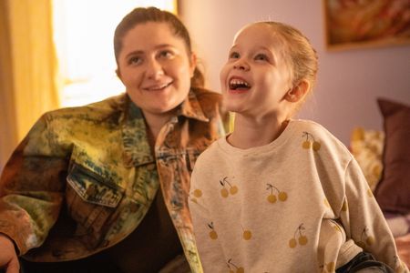 Paris Newton and Emma Kenney in Shameless (2011)