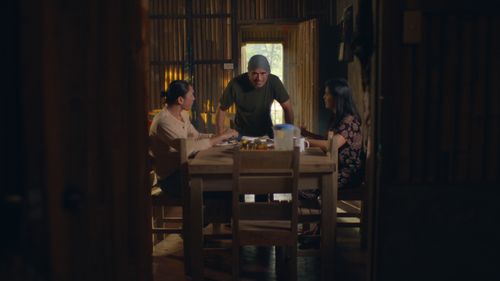 Neil Ryan Sese, Rich Asuncion, and Ian Ignacio in Descendants of the Sun (2020)