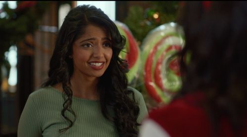 Sugenja Sri in Christmas Lucky Charm (2022)
