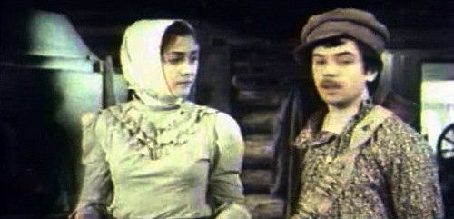 Irina Malysheva and Valery Zakharyev in Pogovorim, brat (1979)