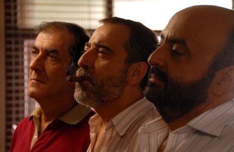 Ramón Barea, Jesús Castejón, and Enrique Villén in Siete mesas de billar francés (2007)