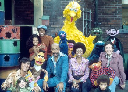 Northern Calloway, Emilio Delgado, Loretta Long, Sonia Manzano, Bob McGrath, and Roscoe Orman in Sesame Street (1969)