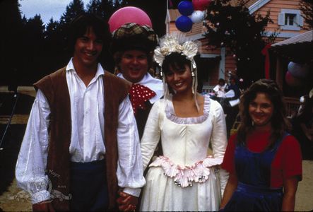 Drew Barrymore, Keanu Reeves, Googy Gress, and Jill Schoelen in Babes in Toyland (1986)