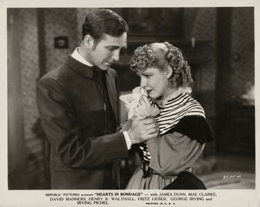 Mae Clarke and David Manners in Hearts in Bondage (1936)