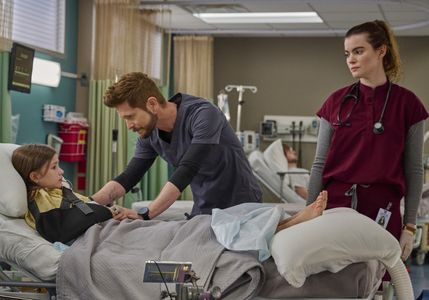 Matt Czuchry, Kaley Ronayne, and Madison Johnson in The Resident: Now You See Me (2022)