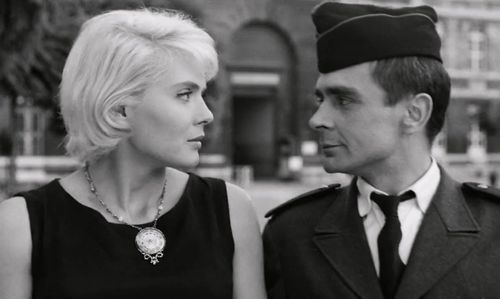 Antoine Bourseiller and Corinne Marchand in Cléo from 5 to 7 (1962)