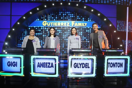 Tonton Gutierrez, Glydel Mercado, Aneeza Gutierrez, and Gigi Feliciano in Family Feud Philippines (2022)
