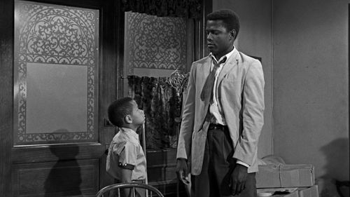 Sidney Poitier and Steven Perry in A Raisin in the Sun (1961)