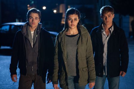 Amber Frank, Dylan Sprayberry, and Mason Dye in Vanished (2016)