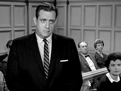 Raymond Burr and Patricia Hardy in Perry Mason (1957)