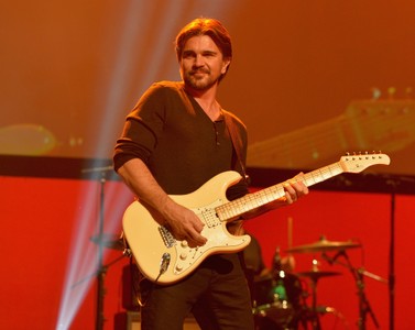 Juanes at an event for McFarland, USA (2015)