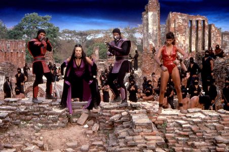 Marjean Holden, John Medlen, Musetta Vander, and Tyrone C. Wiggins in Mortal Kombat: Annihilation (1997)
