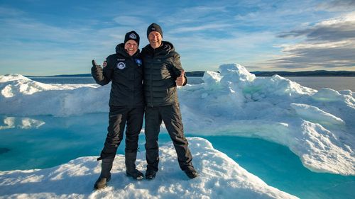 Jill Heinerth and Mario Cyr in Odyssée sous les glaces (2019)