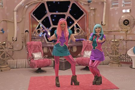 Emmy Mattingly and Shelby Wulfert in Liv and Maddie (2013)