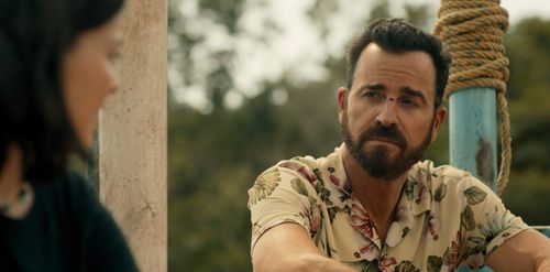Justin Theroux and Logan Polish in The Mosquito Coast (2021)