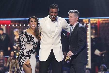 Tom Bergeron, Rick Fox, and Cheryl Burke in Dancing with the Stars (2005)