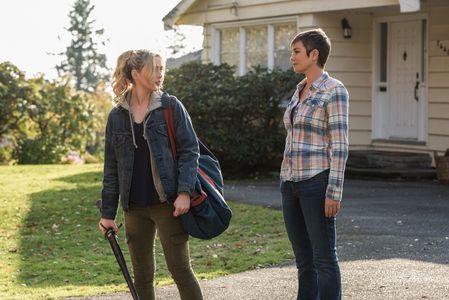 Kim Rhodes and Kathryn Newton in Supernatural: Wayward Sisters (2018)