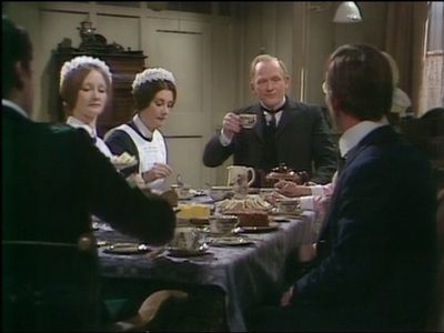 Christopher Beeny, Karen Dotrice, Gareth Hunt, Gordon Jackson, and Jean Marsh in Upstairs, Downstairs (1971)