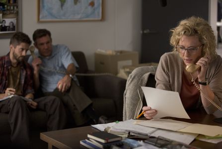 Dennis Quaid, Cate Blanchett, and Topher Grace in Truth (2015)
