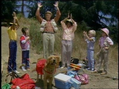 Soleil Moon Frye, Casey Ellison, Susie Garrett, George Gaynes, Cherie Johnson, and Sandy in Punky Brewster (1984)