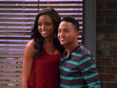 Tahj Mowry and Meagan Tandy in Baby Daddy (2012)