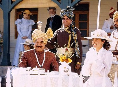 Javed Khan Amrohi, Kulbhushan Kharbanda, and Rachel Shelley in Lagaan: Once Upon a Time in India (2001)