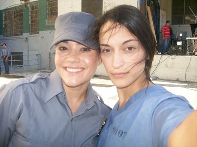 Sylvette Ortiz with actress Sara Tomko on the set of The Border (2009)