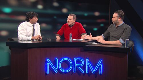 Norm MacDonald, M. Night Shyamalan, and Adam Eget in Norm Macdonald Has a Show (2018)