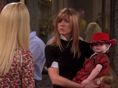 Jennifer Aniston, Lisa Kudrow, Noelle Sheldon, and Cali Sheldon in Friends (1994)