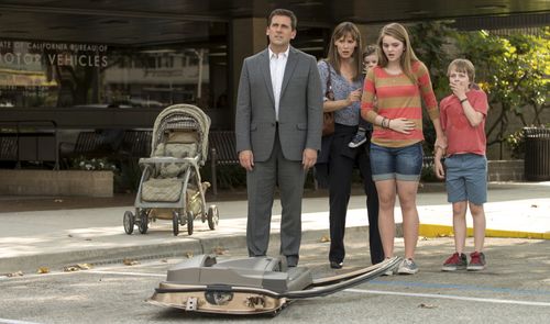 Jennifer Garner, Steve Carell, Kerris Dorsey, Ed Oxenbould, and Zoey Vargas in Alexander and the Terrible, Horrible, No 
